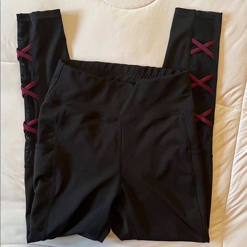 POP FIT ‘LILY’ LEGGINGS  — Size Small
